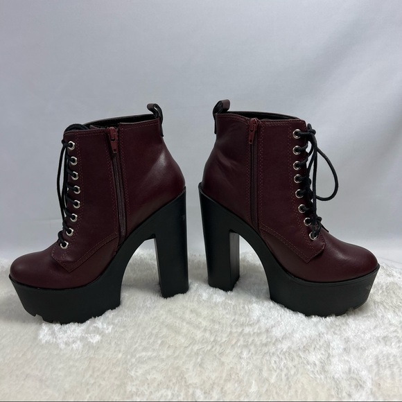 Platform combat style boots vegan leather in cordoba. - Picture 2 of 11